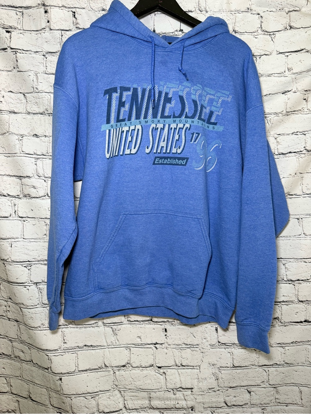 Tennessee graphic hoodie. Size xl